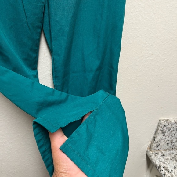 “SET” top and pants Cherokee. New with out tags 🏷️ - Picture 10 of 15